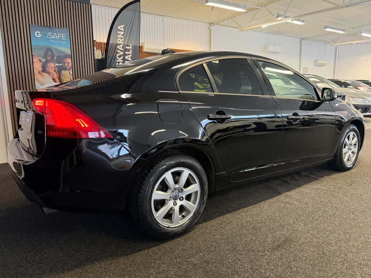 Volvo S60 2.0T Automat Kinetic Euro 5 2011, photo 6/10