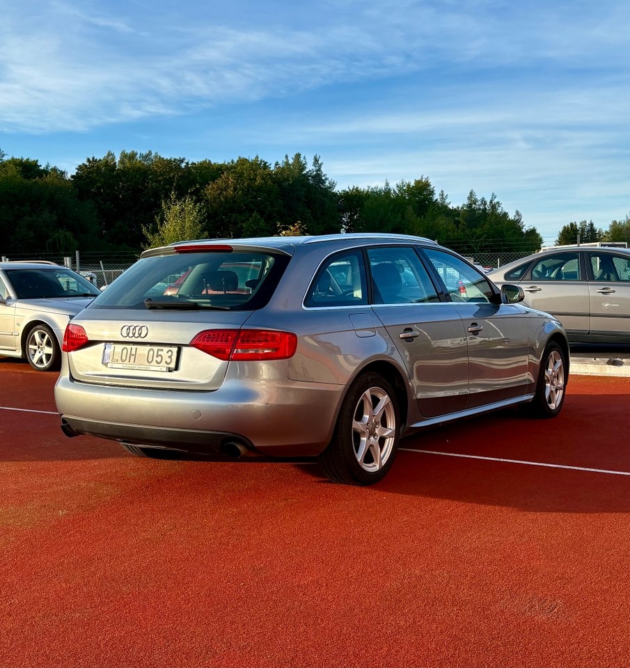 Audi A4 2011, bild 5/10
