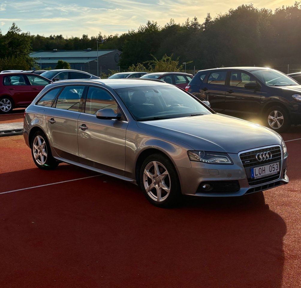 Audi A4 2011, bild 2/10