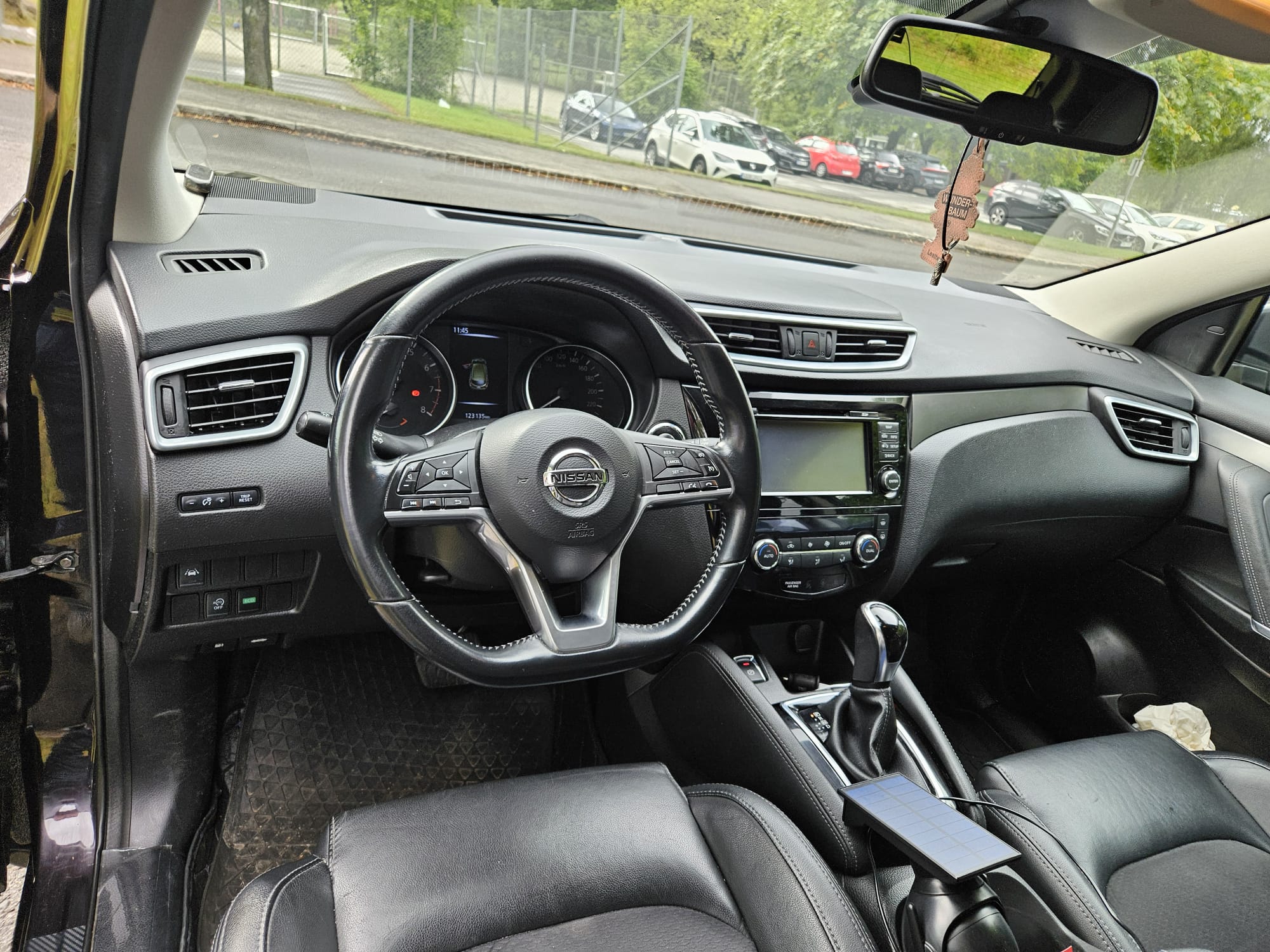 Nissan Qashqai 1.2 DIG-T XTRONIC-CVT 2018, kuva 2/6