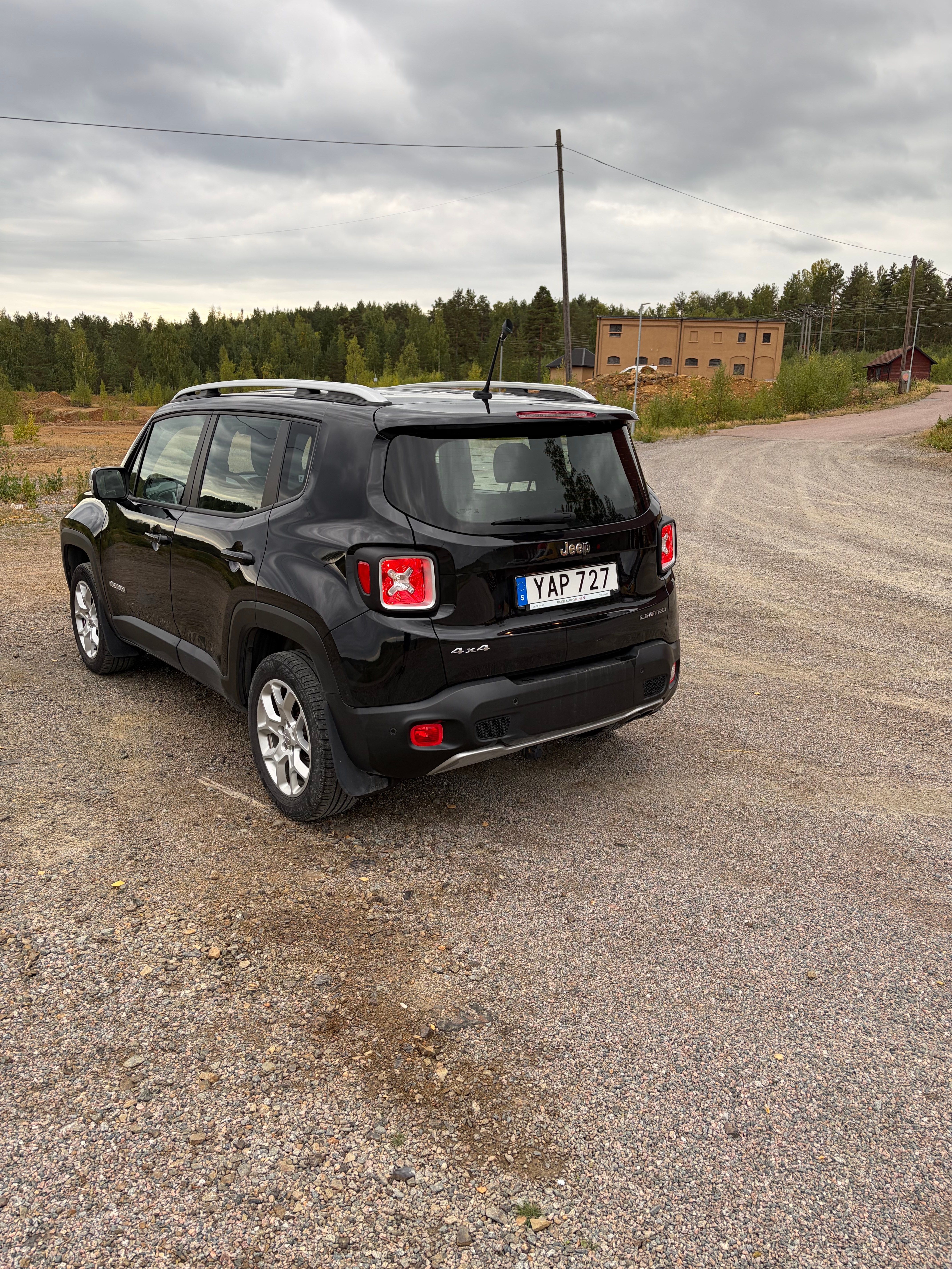 Jeep Renegade 2.0 CRD 4WD Manuell 2016, bild 3/9