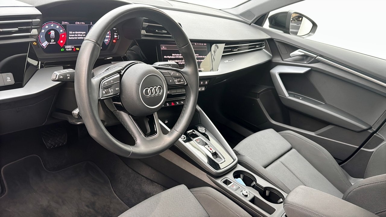 Audi A3 2025, photo 7/18
