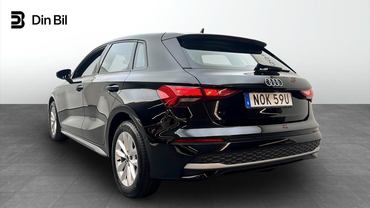 Audi A3 2025, photo 3/18