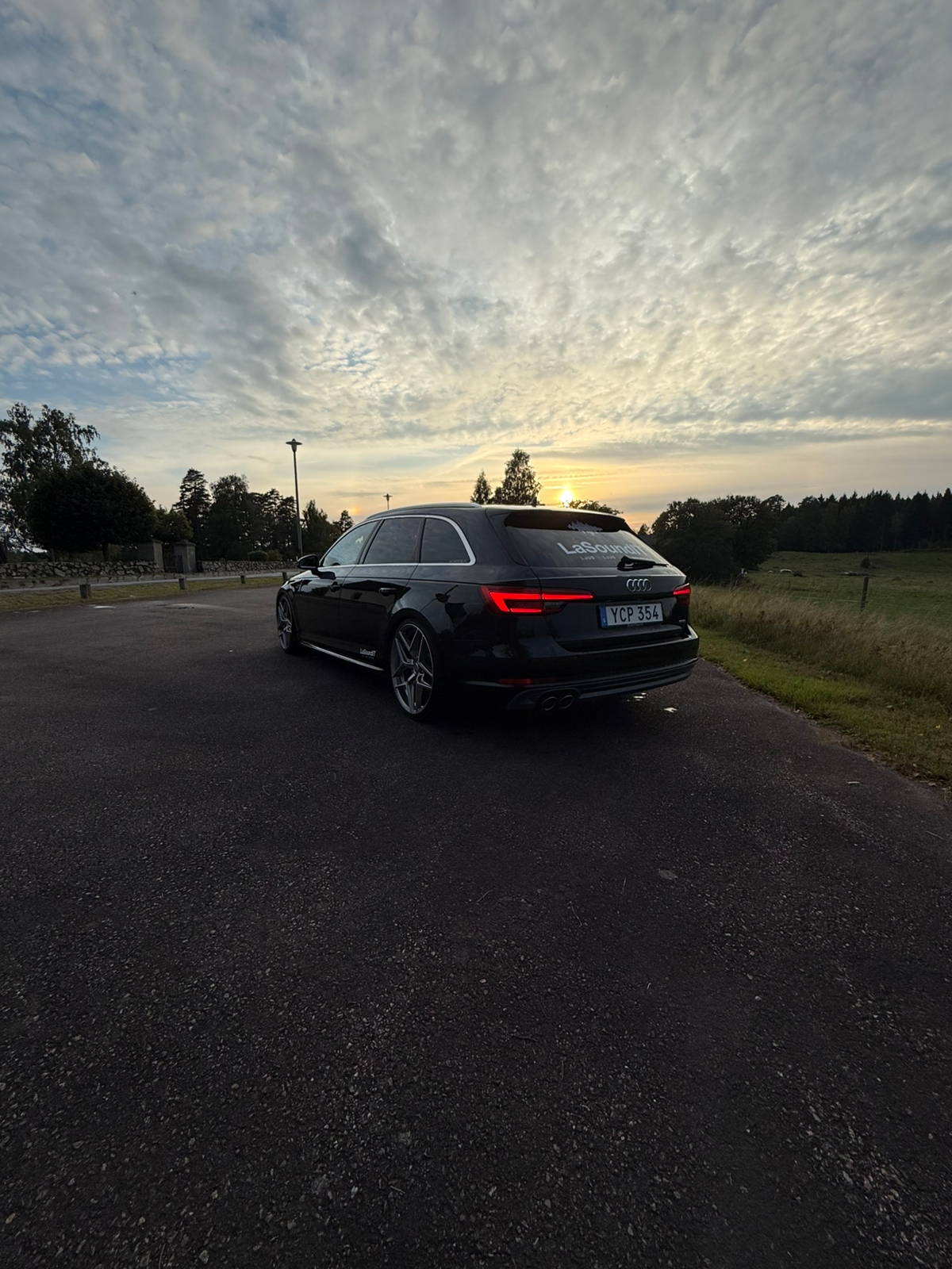 Audi A4 Avant 2.0 TDI quattro S Tronic 2016, bild 2/10