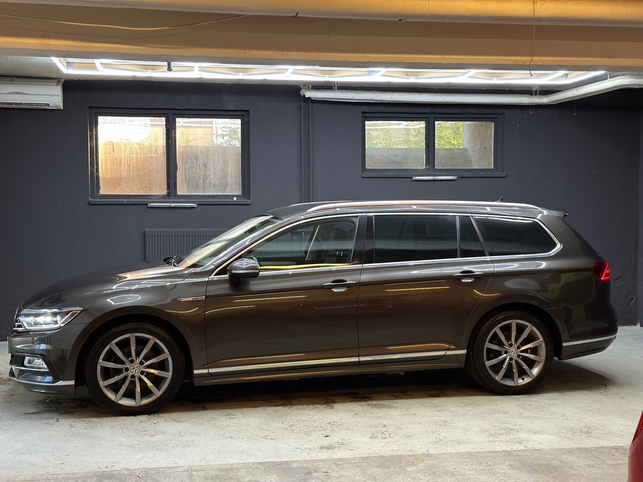 Volkswagen Passat 2018, bild 2/10