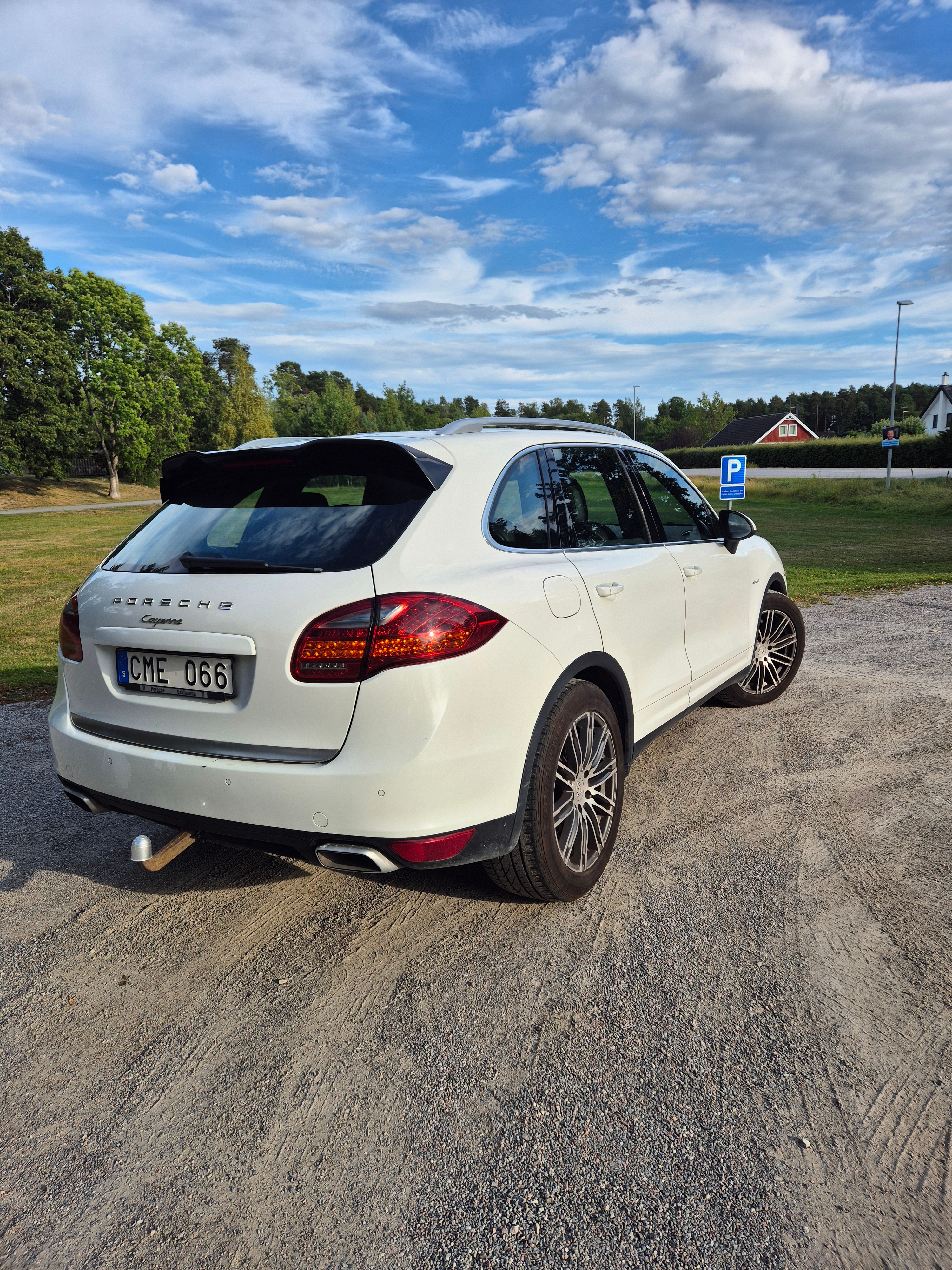 Porsche Cayenne Diesel TipTronic S 2012, kuva 6/6