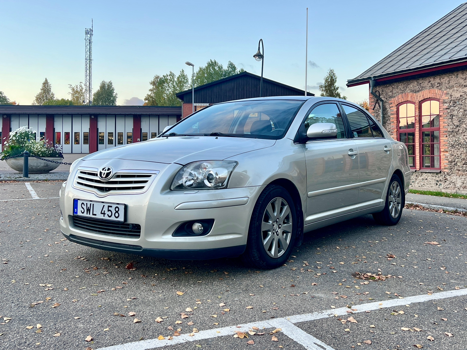 Toyota Avensis 2008, bild 3/16