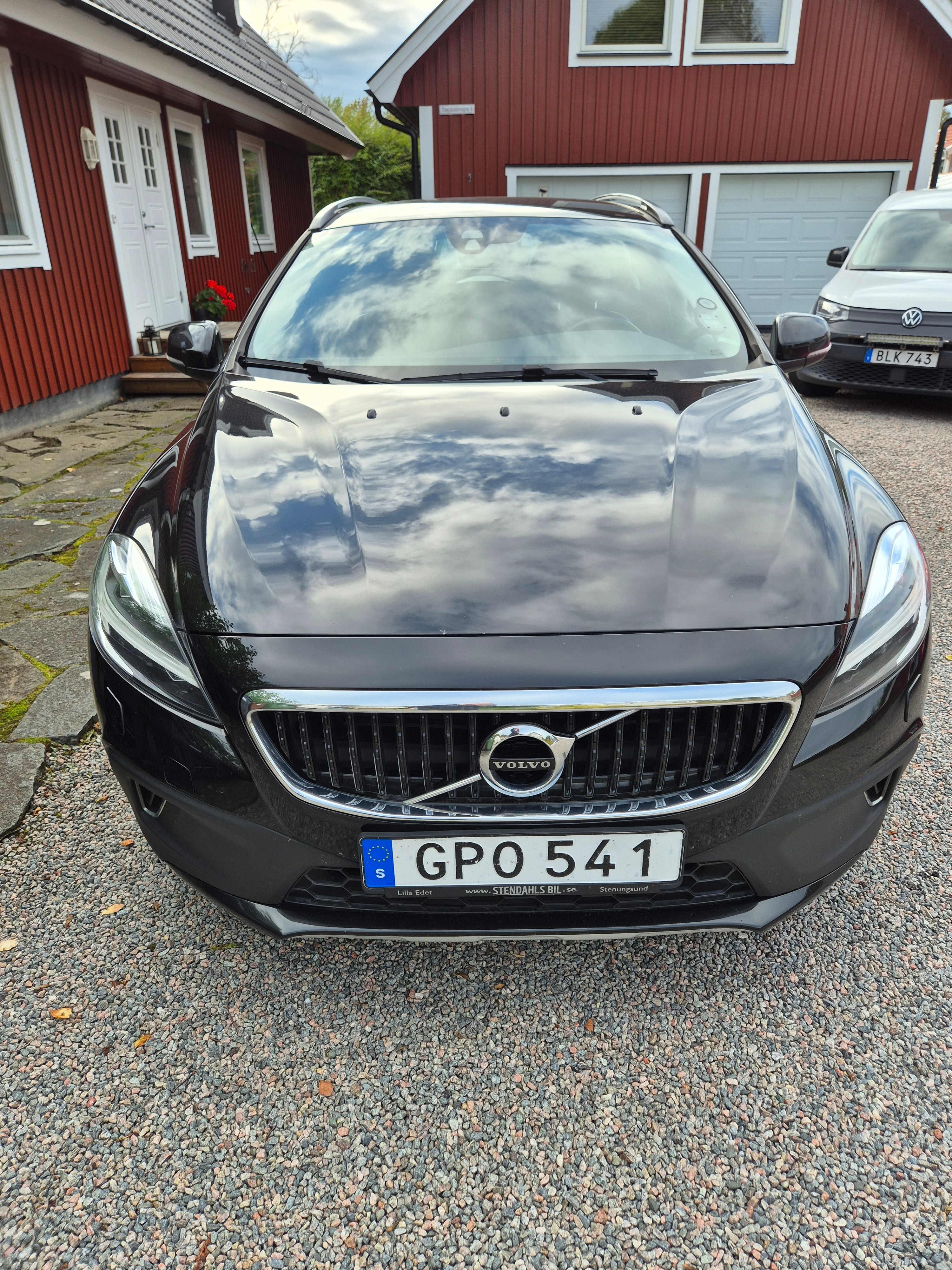 Volvo V40 Cross Country T3 Geartronic 2018, kuva 2/9