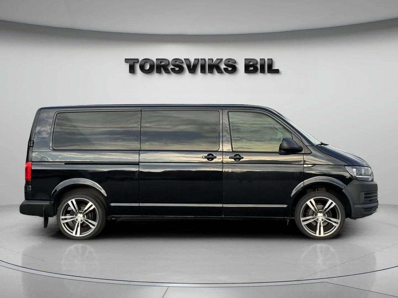 Volkswagen Transporter 2017, bild 7/10