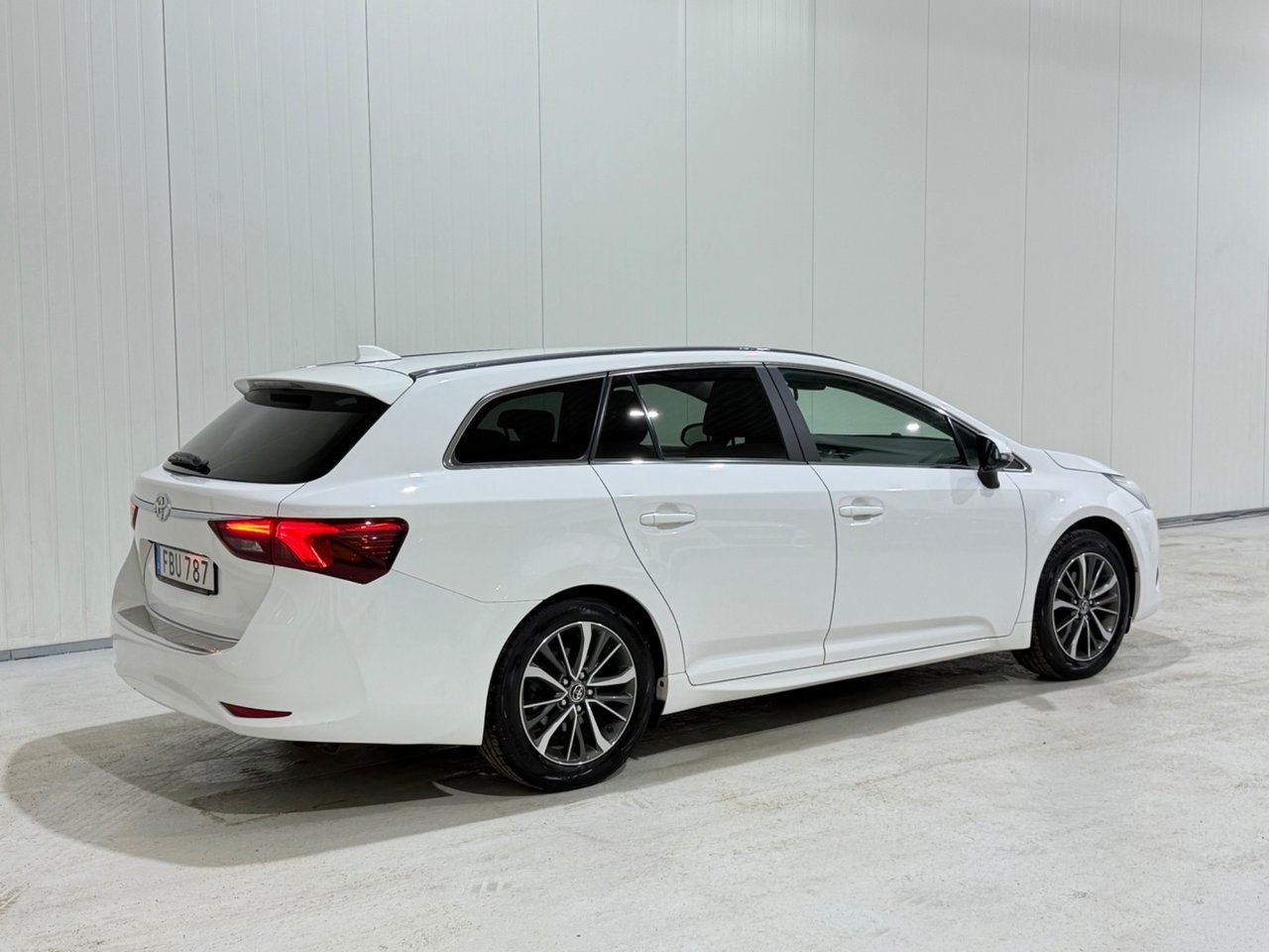 Toyota Avensis 2017, bild 5/10