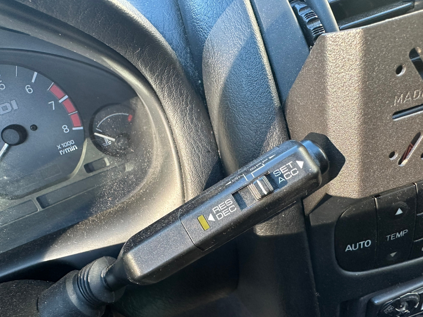 Mitsubishi Carisma 1.8 GDI INVECS-II 1998, kuva 6/6
