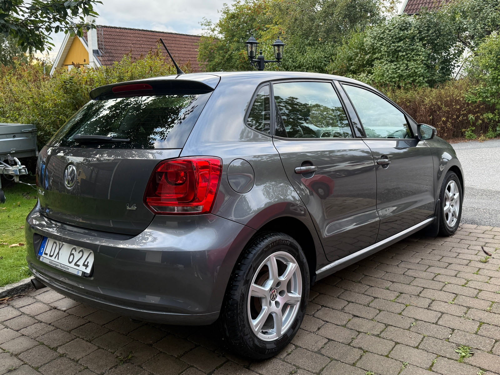 Volkswagen Polo 5-dörrar 1.4 MPI Manuell 2011, bild 4/9