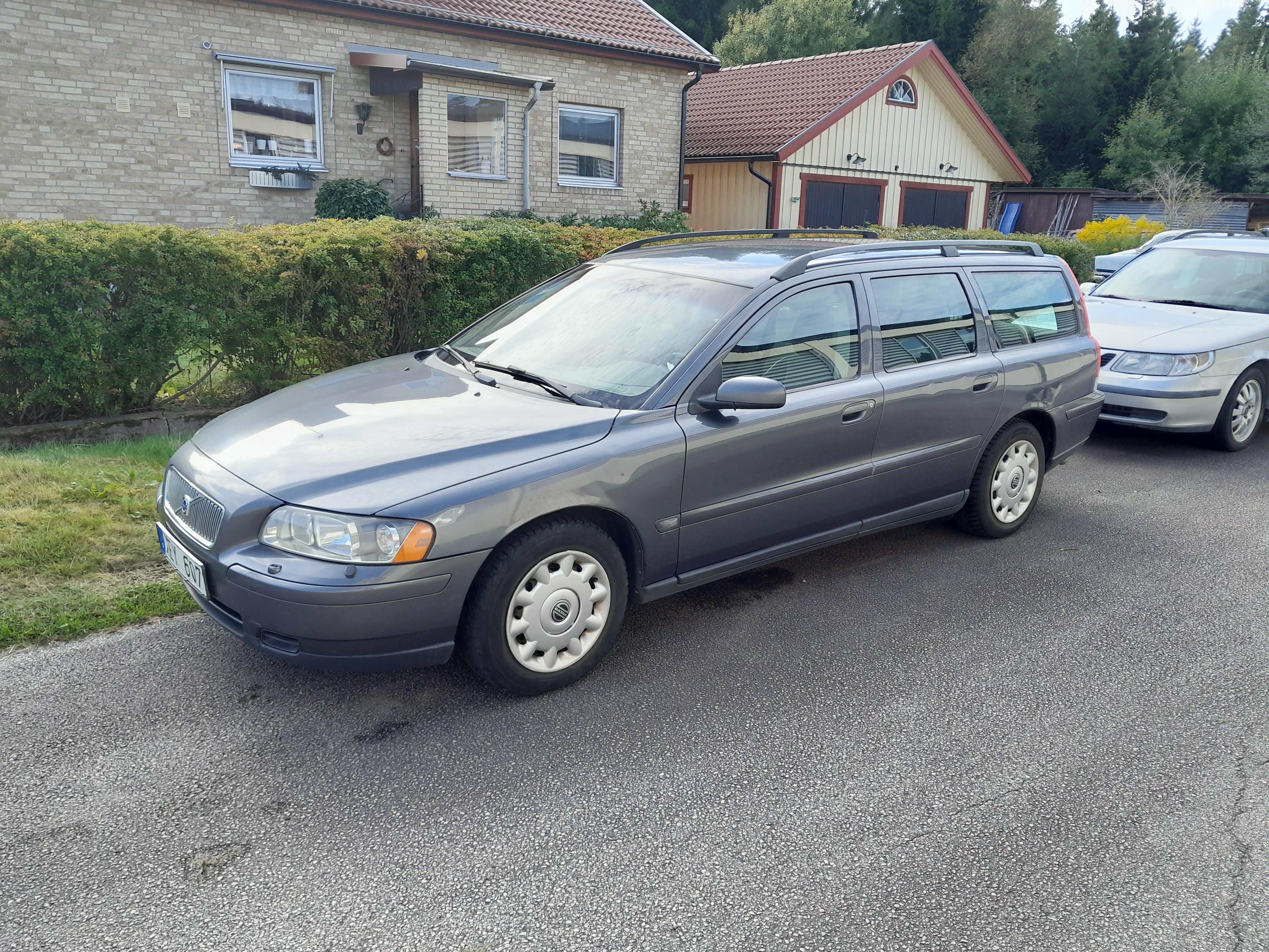 Volvo V70 2.4 Manuell 2006, bild 2/7