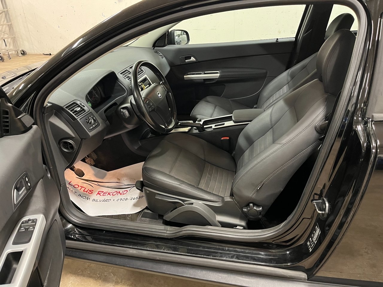 Volvo C30 D2 Momentum Euro 5 2011, bild 6/10