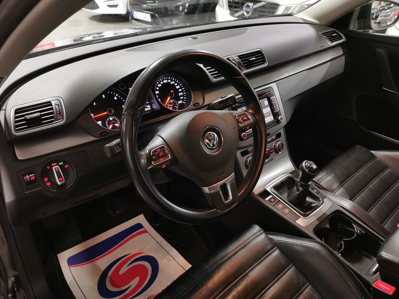 Volkswagen Passat 2013, bild 7/10