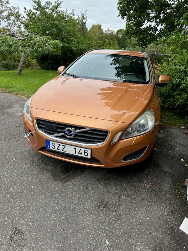 Volvo V60 D5 Geartronic 2011, photo 3/5