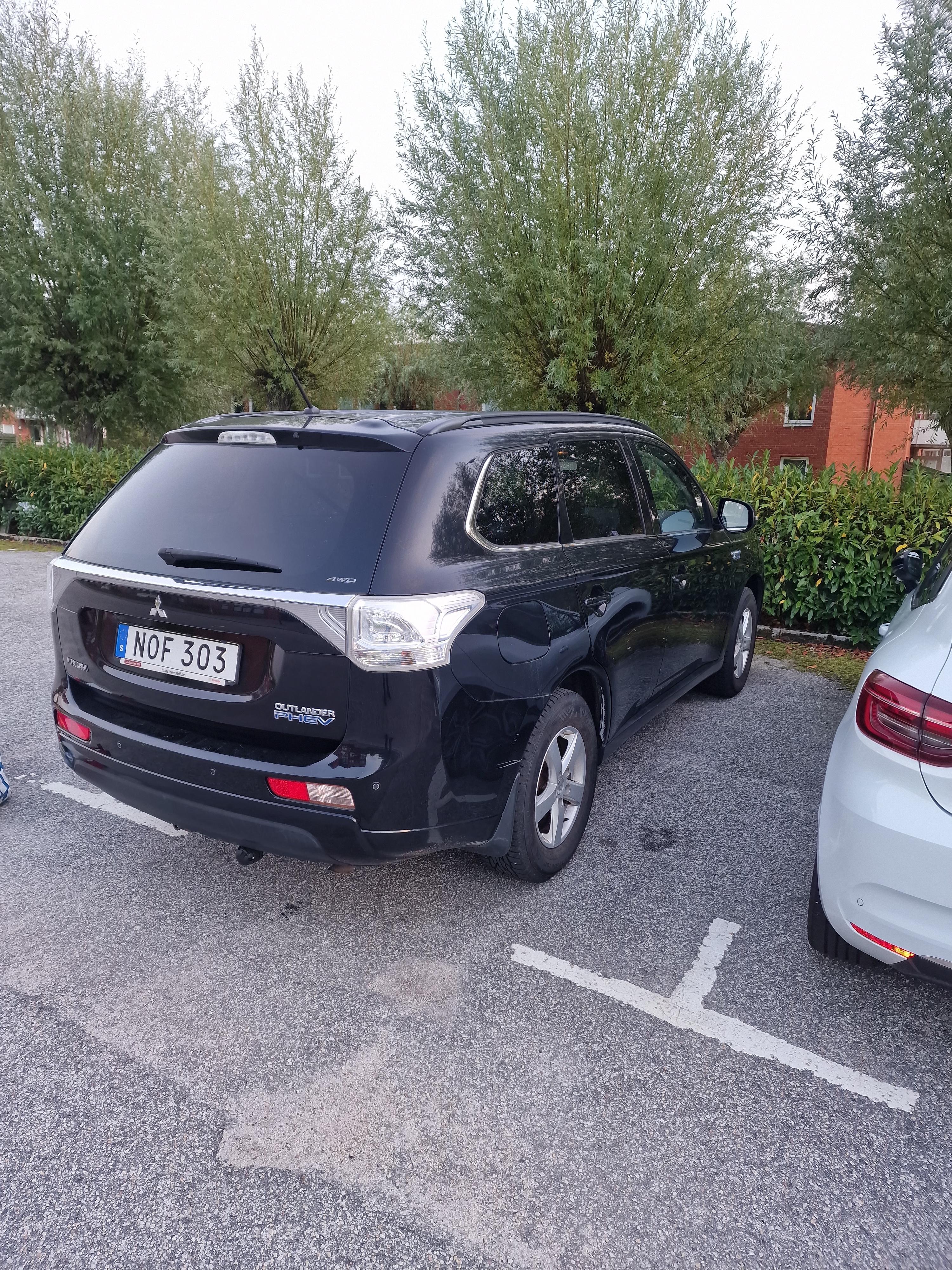 Mitsubishi Outlander PHEV CVT 2014, bild 3/10
