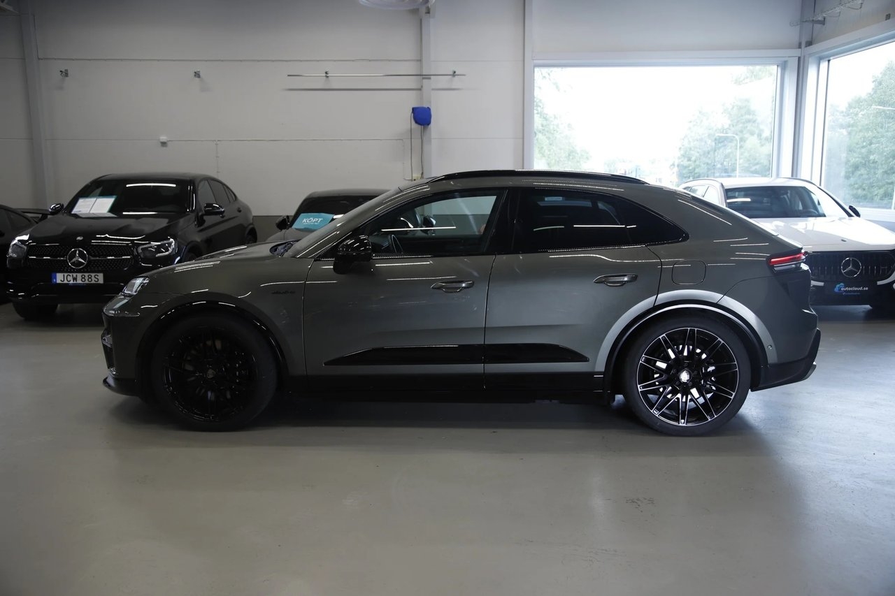 Porsche Macan Turbo Electric 2025, bild 2/10