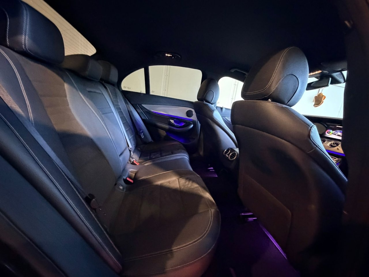 Mercedes-Benz E 220 d 9G-Tronic AMG Line 2017, bild 7/10