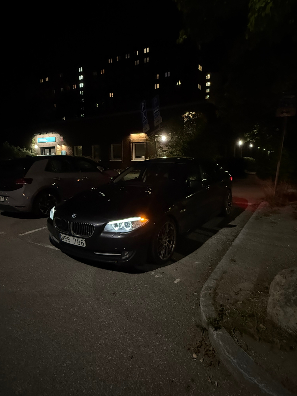 BMW 530