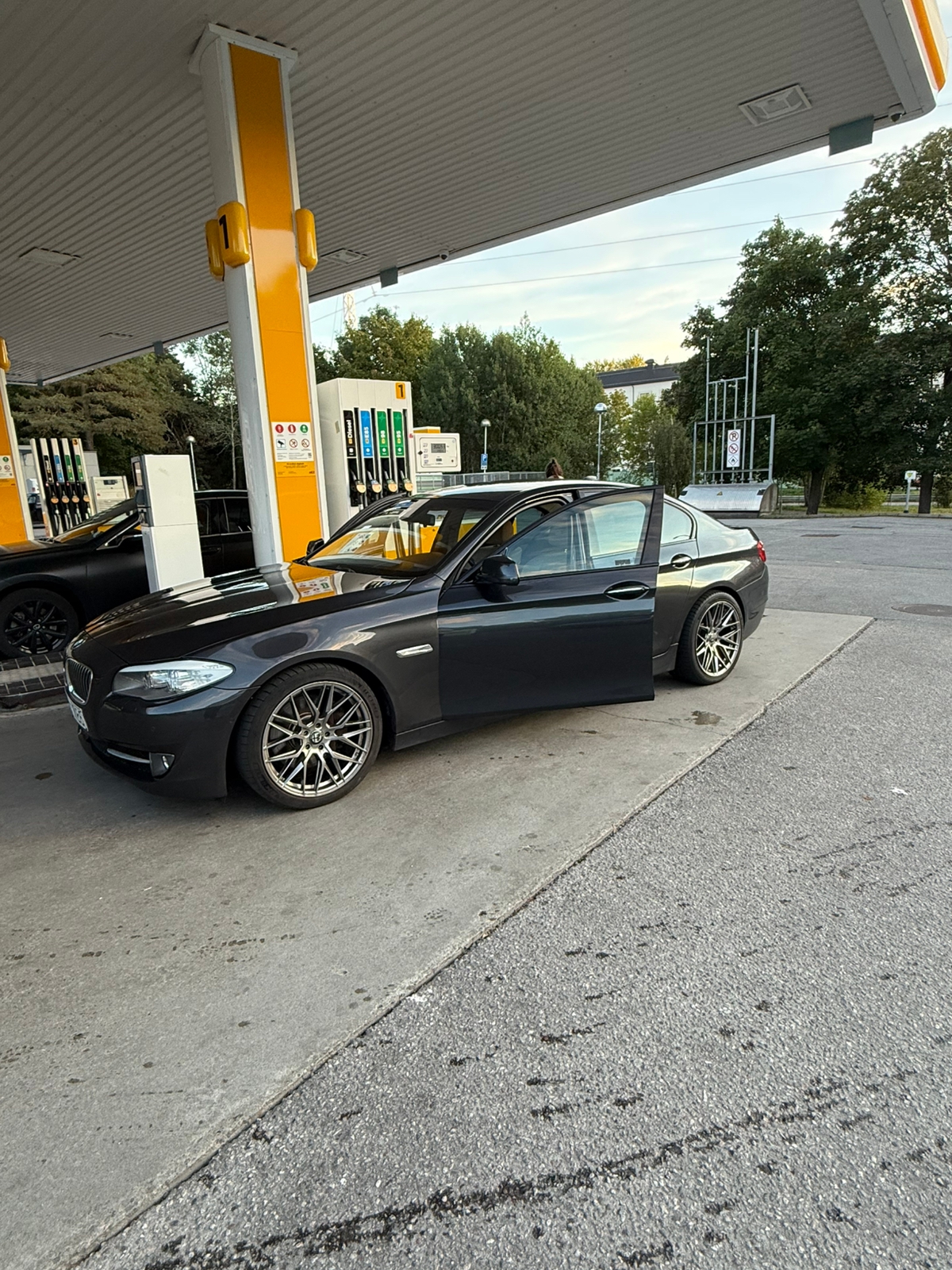 BMW 530 d Sedan Steptronic 2010, bild 3/16