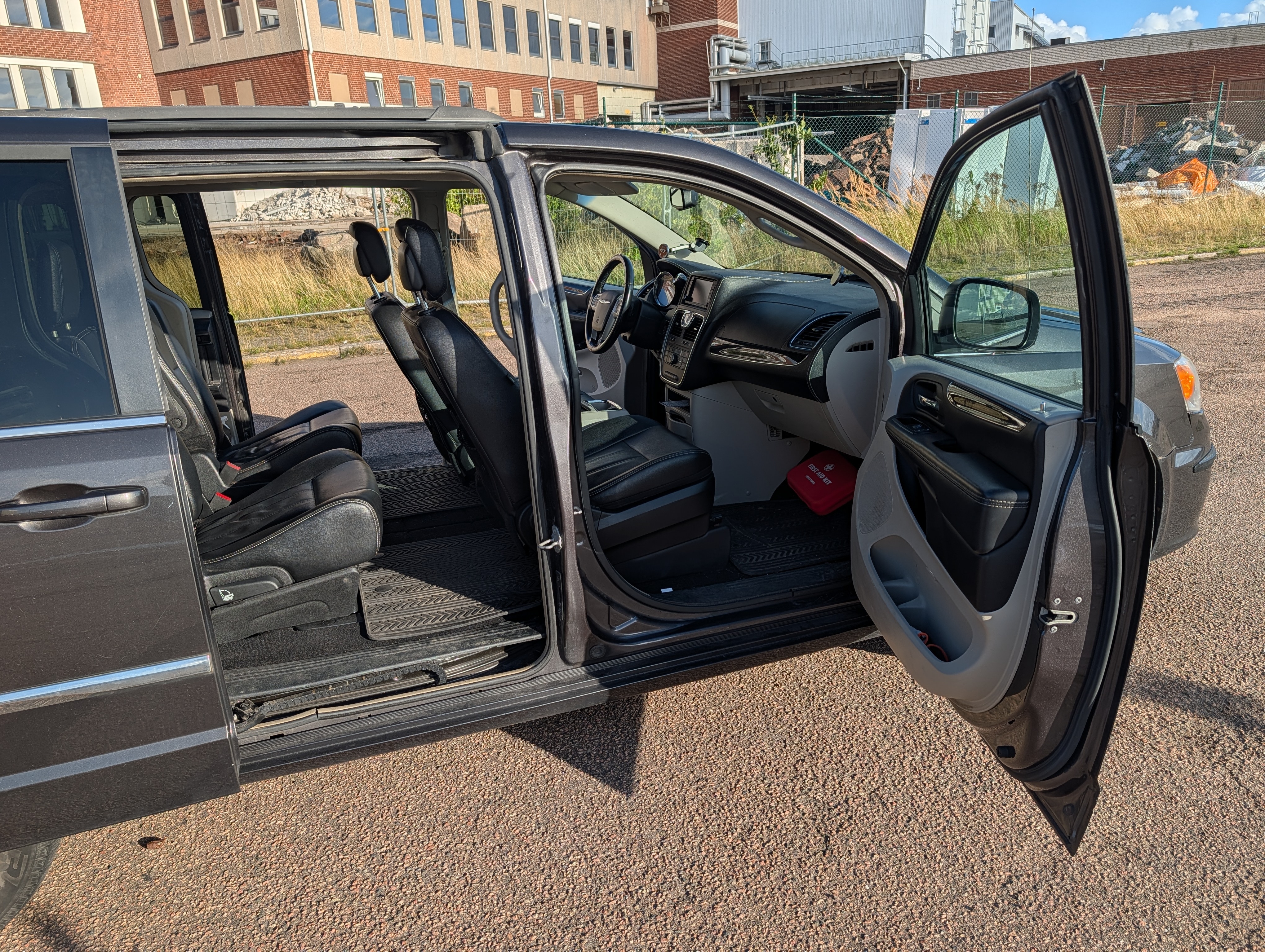 Chrysler Town & Country 2015, bild 5/10