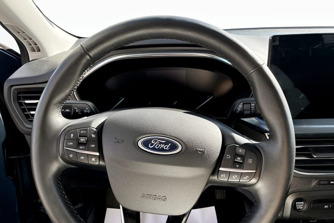 Ford Focus 2023, photo 7/9