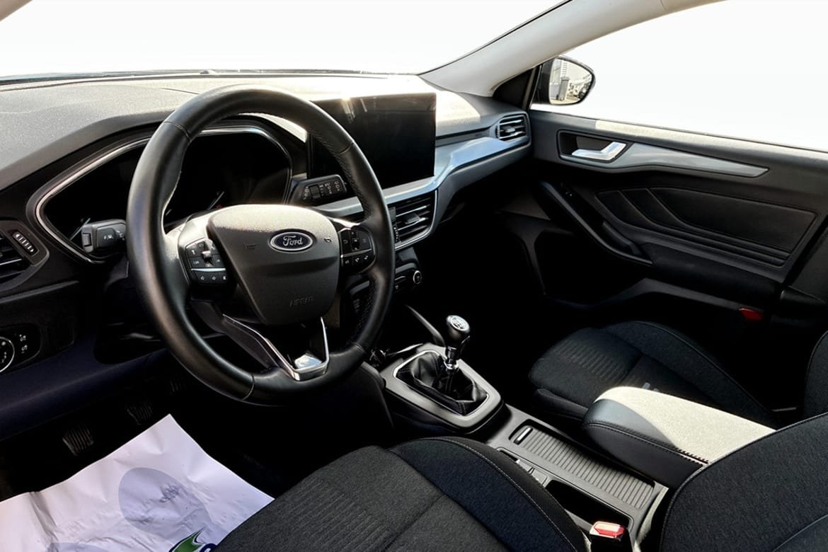 Ford Focus 2023, photo 5/9
