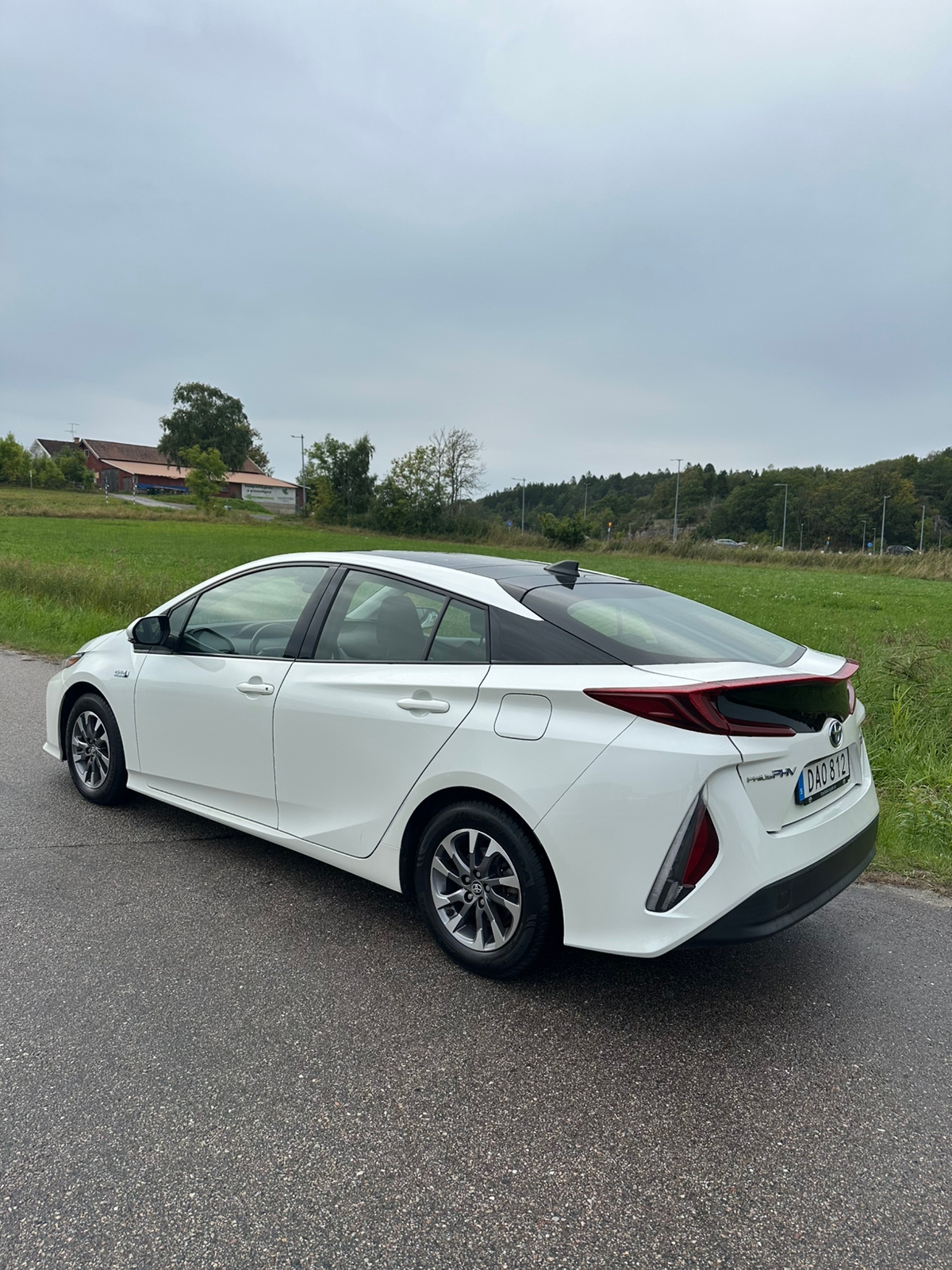 Toyota Prius Plug-in Hybrid 2018, kuva 3/9