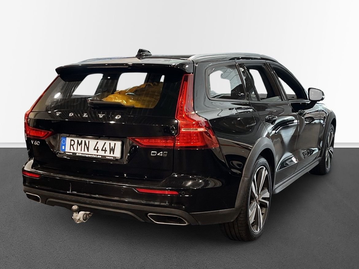 Volvo V60 Cross Country D4 AWD Edition 2019, bild 4/10