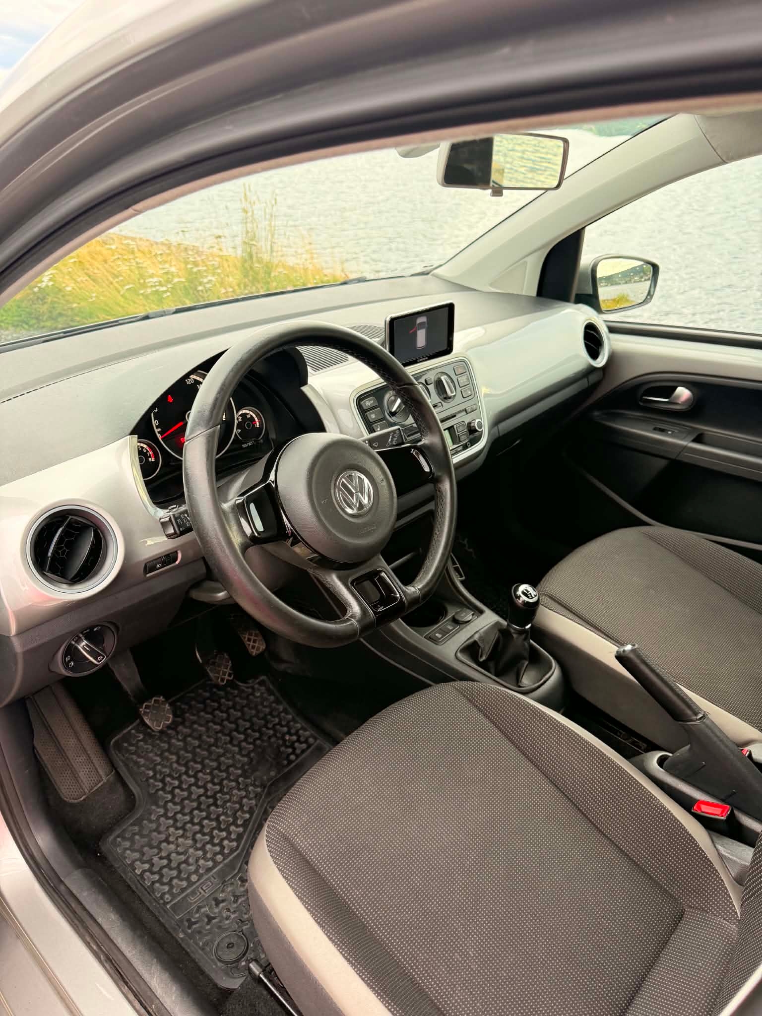 Volkswagen UP! eco 2016, bild 6/10