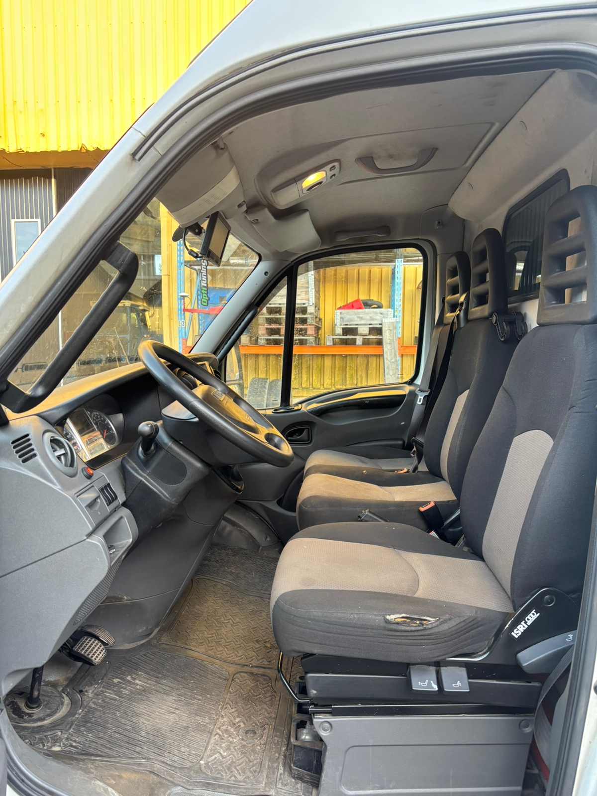 Iveco Daily 35C13 Skåpbil 2.3 HPI AGile 2011, bild 4/5