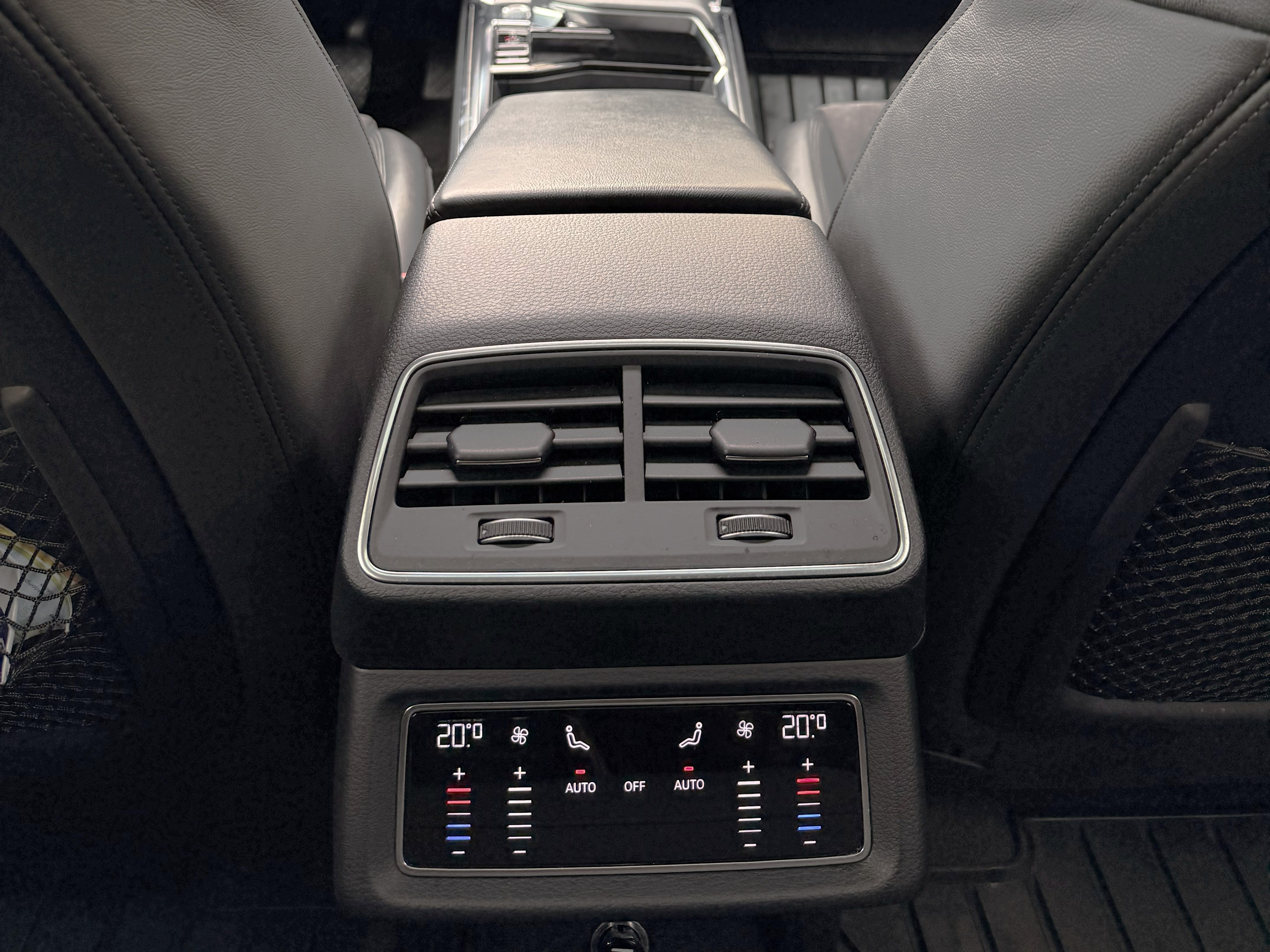 Audi e-tron 55 quattro 2019, photo 5/10