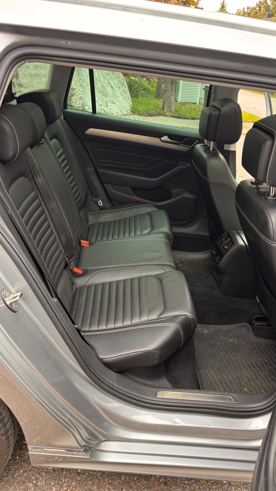 Volkswagen Passat 2021, bild 7/10