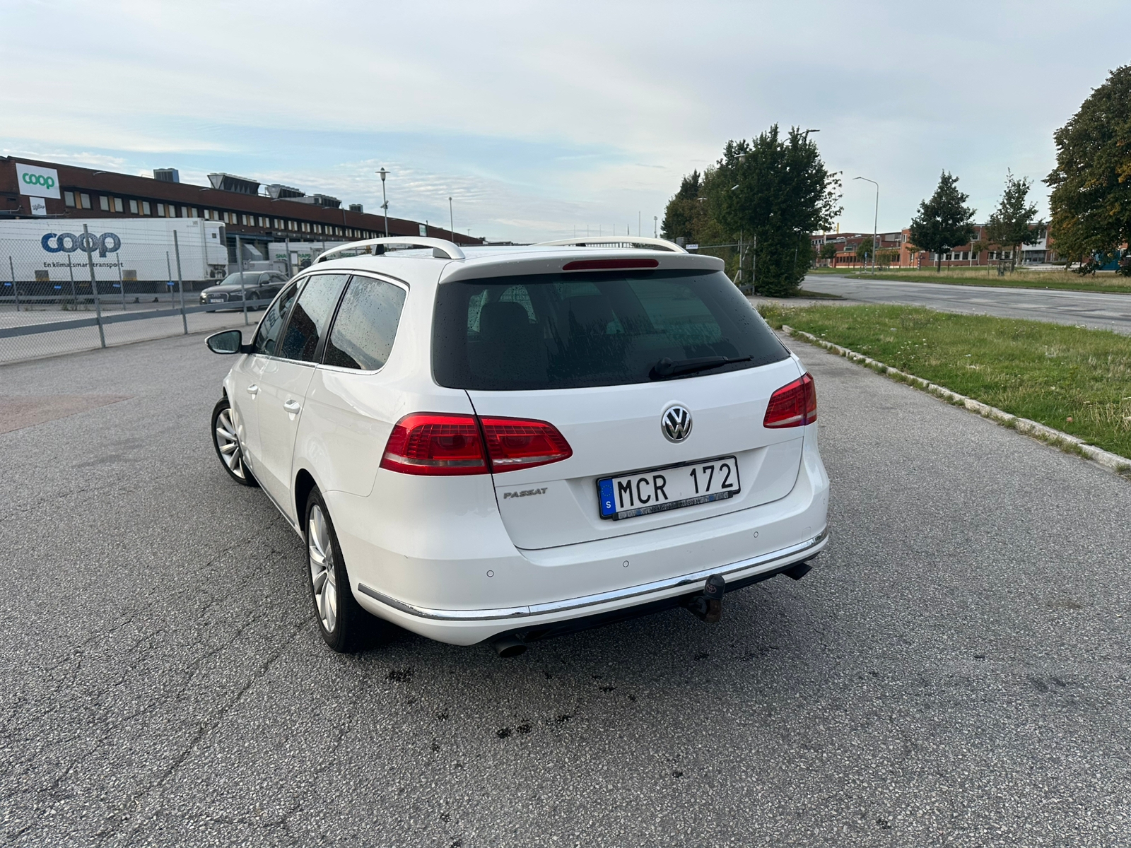 Volkswagen Passat 2012, bild 6/10