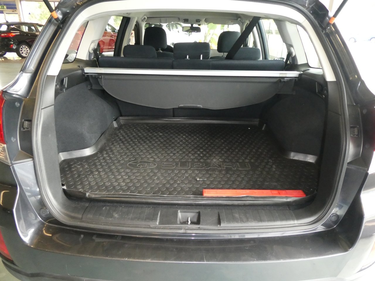 Subaru Outback 2012, photo 5/7