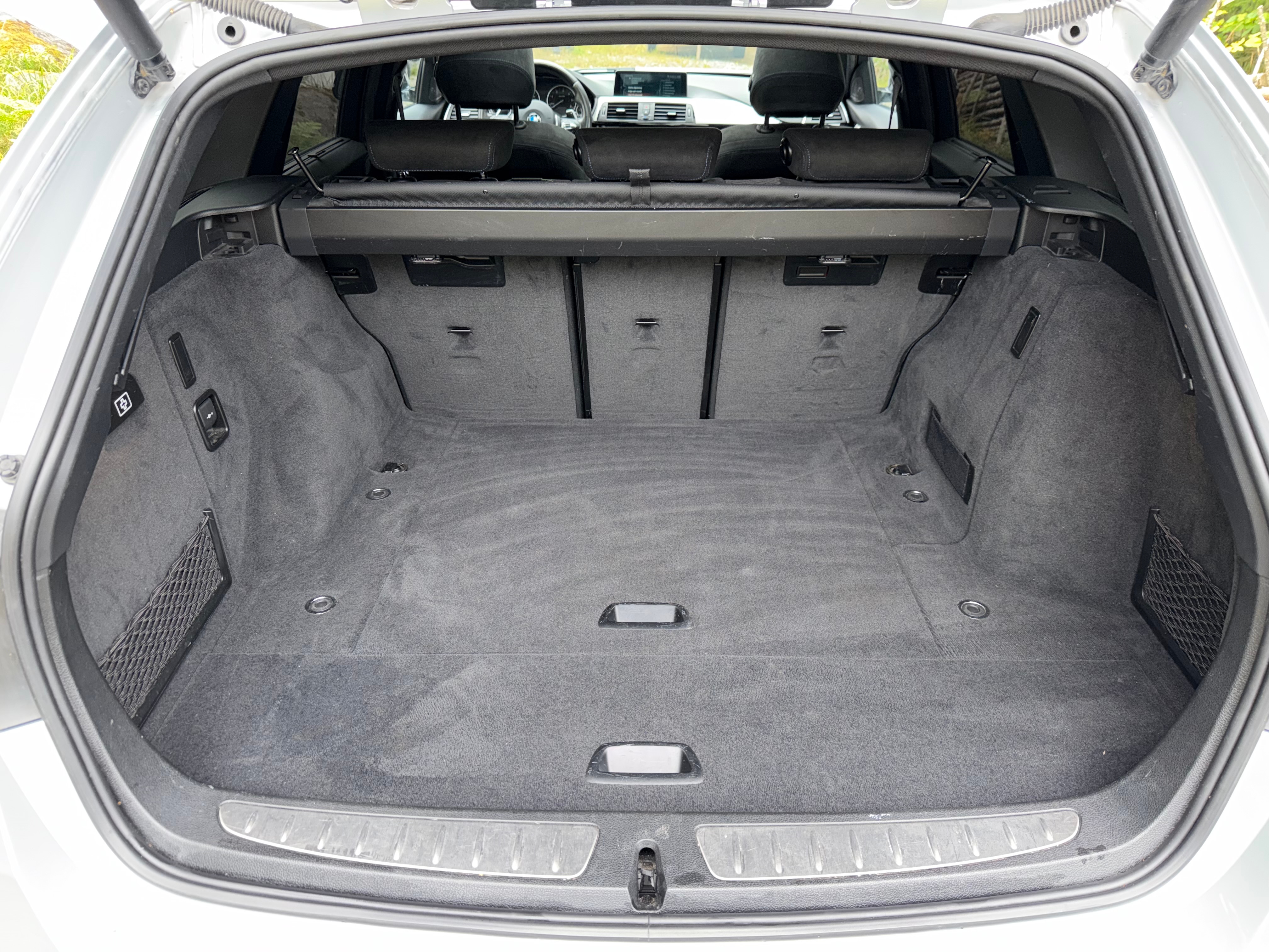BMW 320 2017, bild 6/25