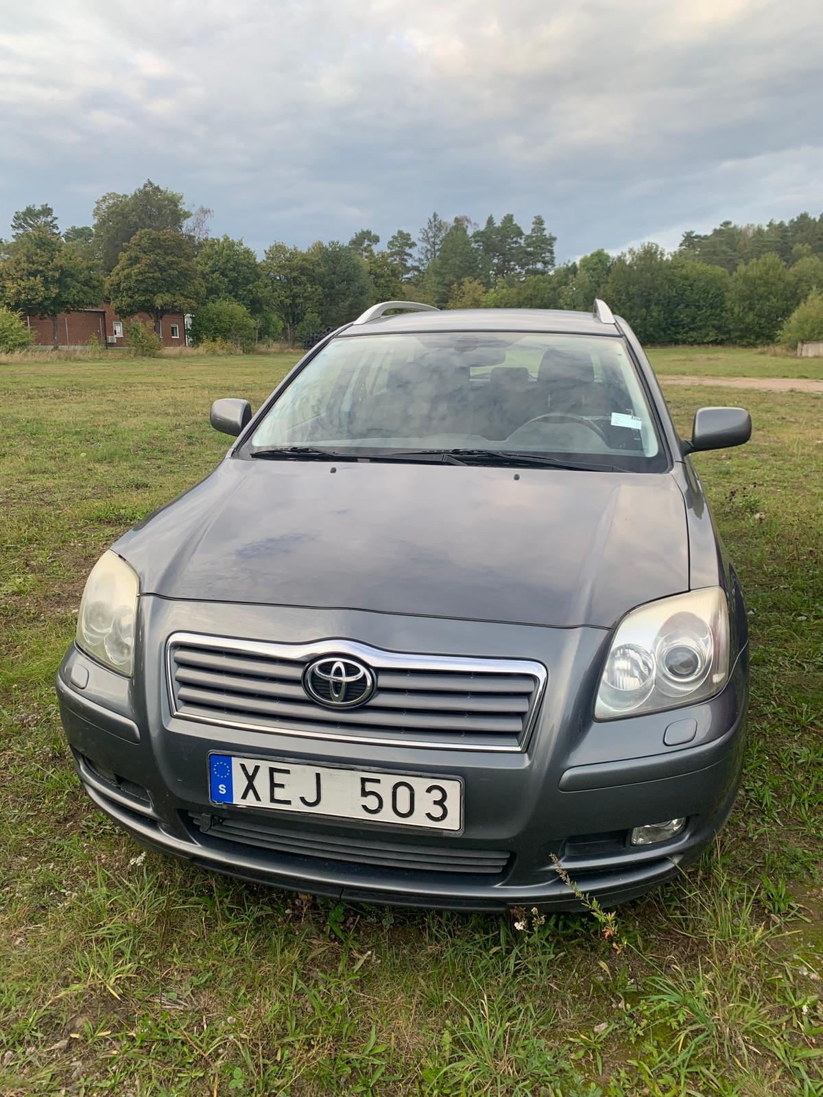 Toyota Avensis 2005, bild 2/7