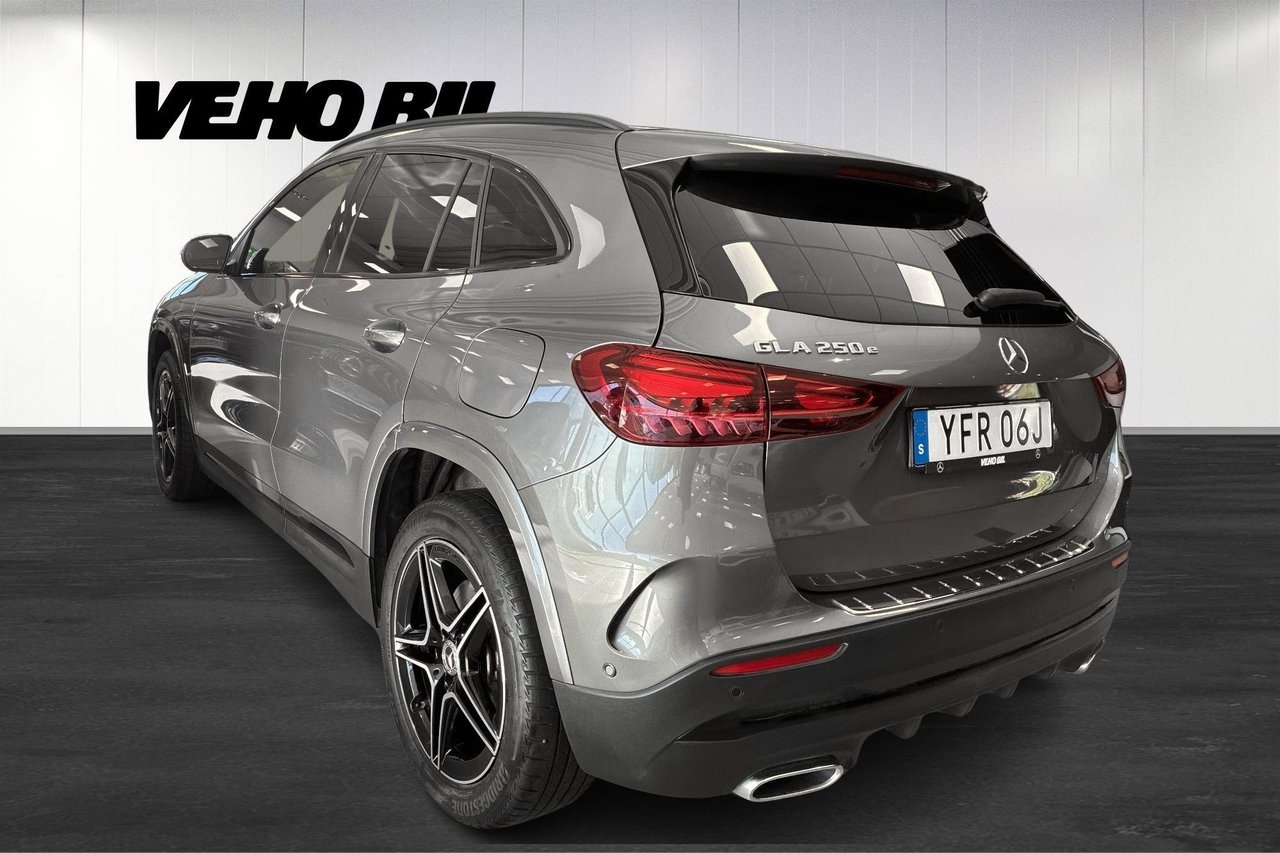 Mercedes-Benz GLA 2024, photo 4/12