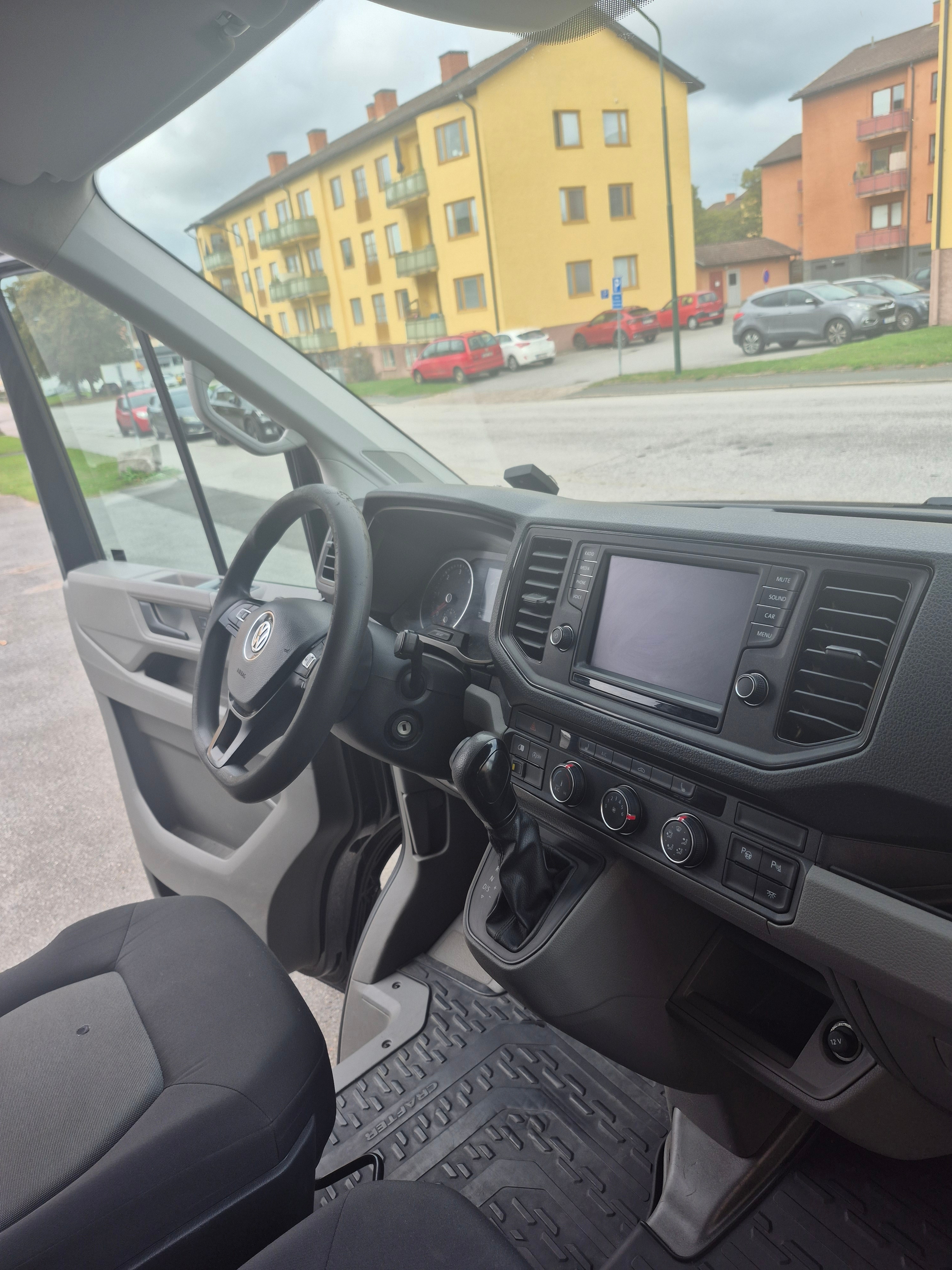 Volkswagen Crafter 35 2.0 TDI Automatisk 2018, bild 5/10