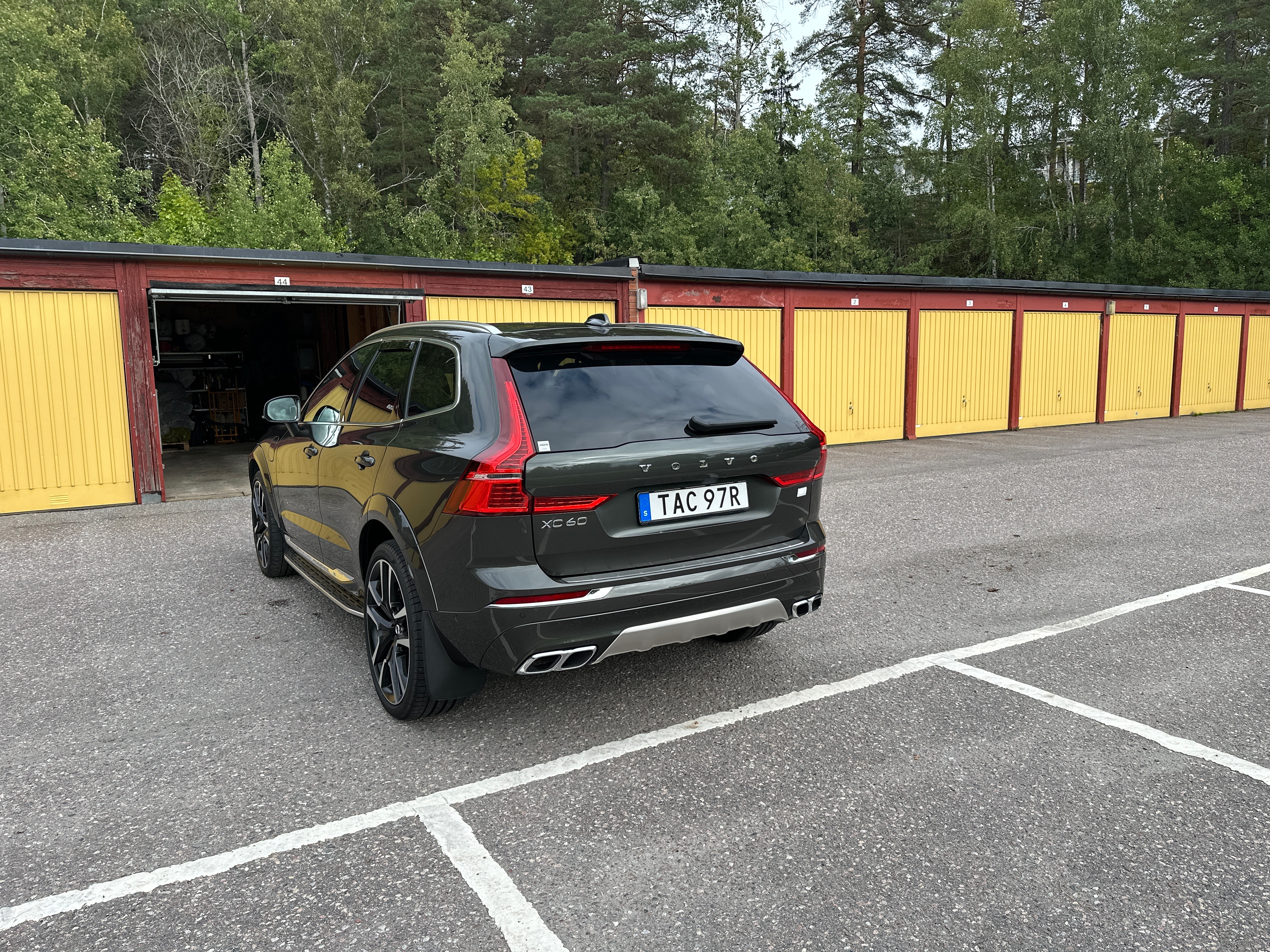 Volvo XC60 Recharge T8 AWD Geartronic 2021, bild 3/9