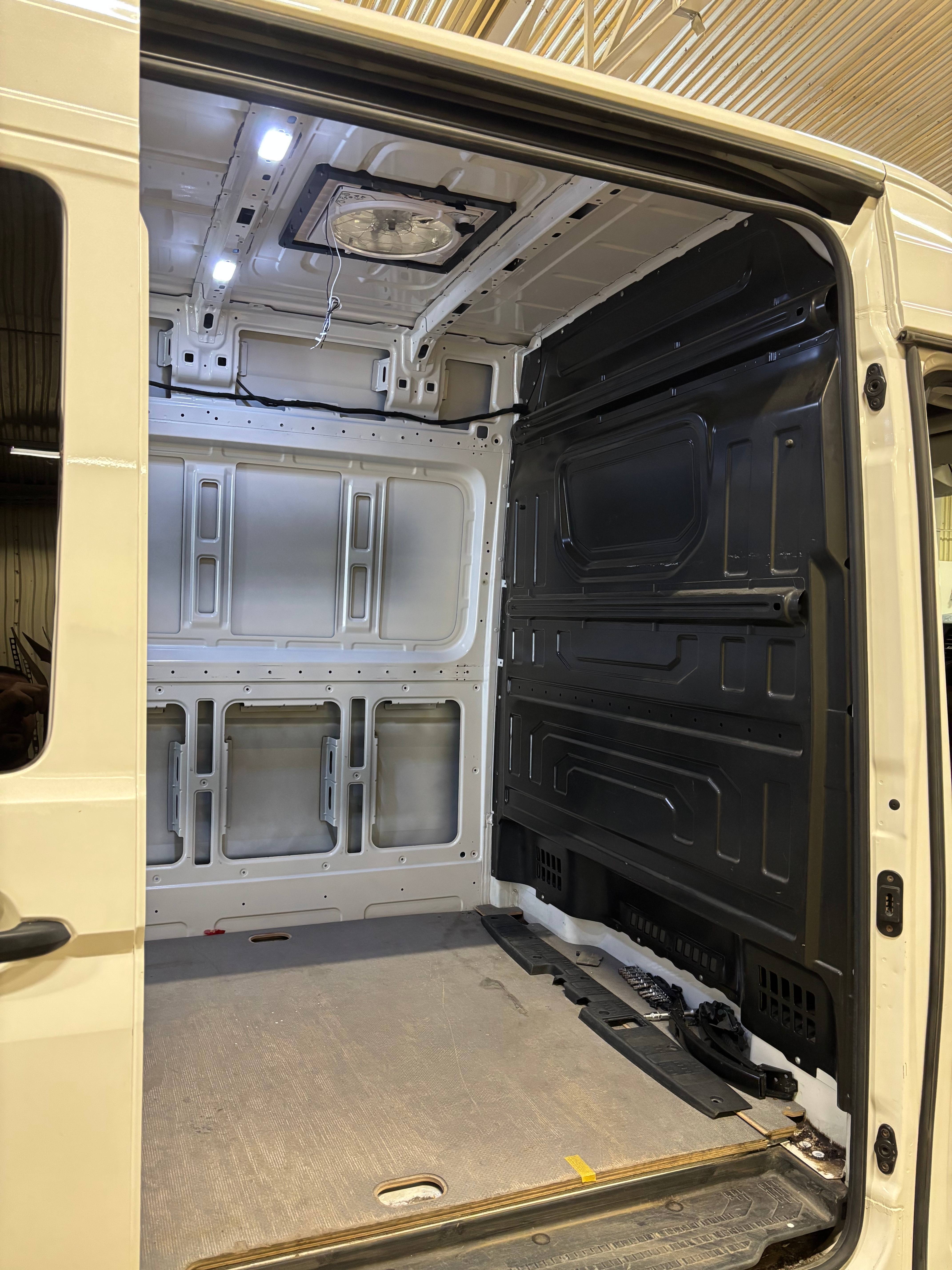 Volkswagen Crafter 35 2.0 TDI Automatisk 2018, kuva 4/10