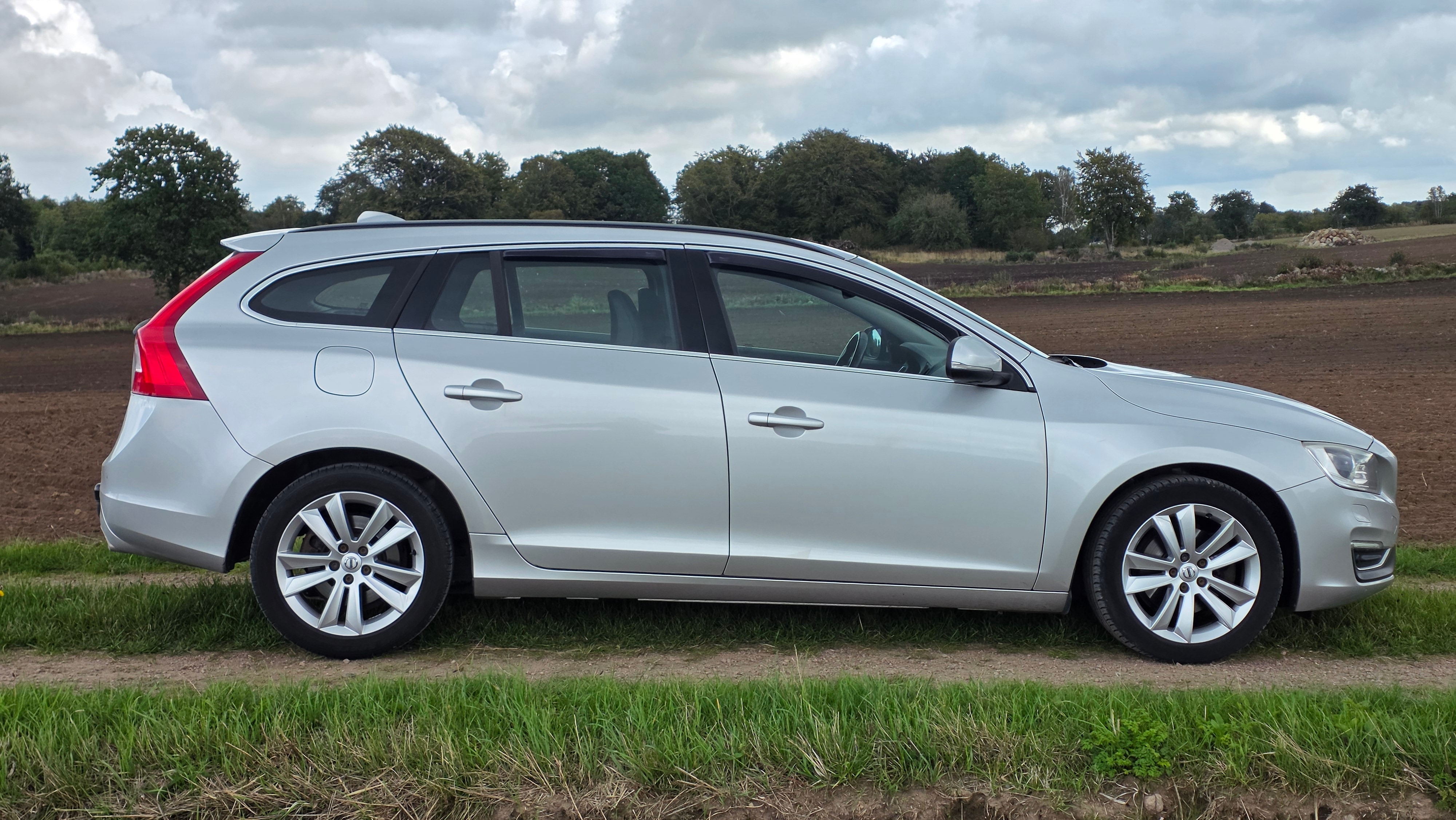Volvo V60 D4 Manuell 2015, bild 6/10