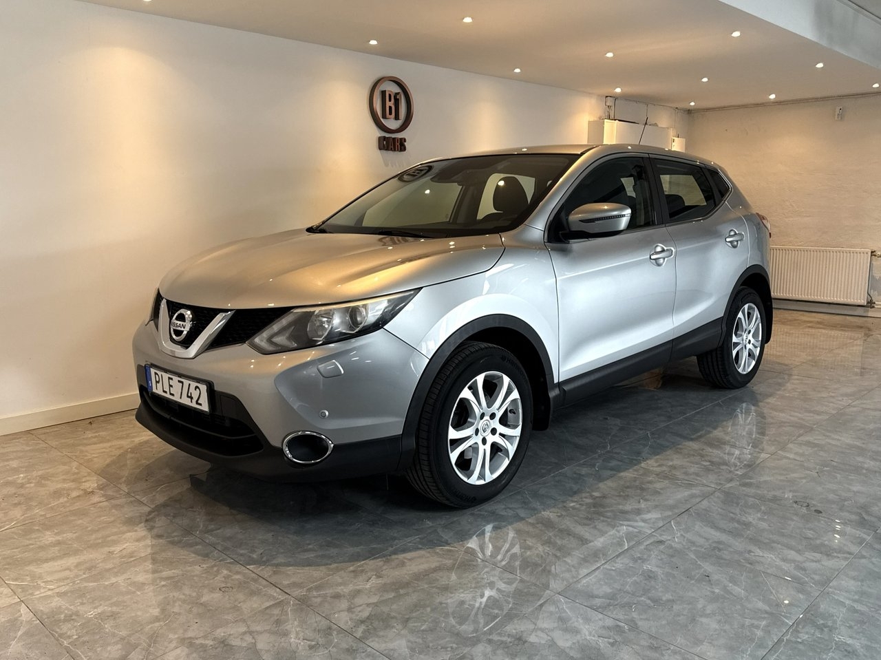 Nissan Qashqai 2017, bild 2/10