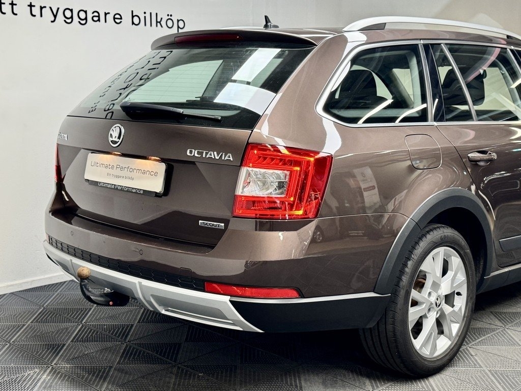 Skoda Octavia Scout 2.0 TDI 4x4 PDC 2016, bild 5/10