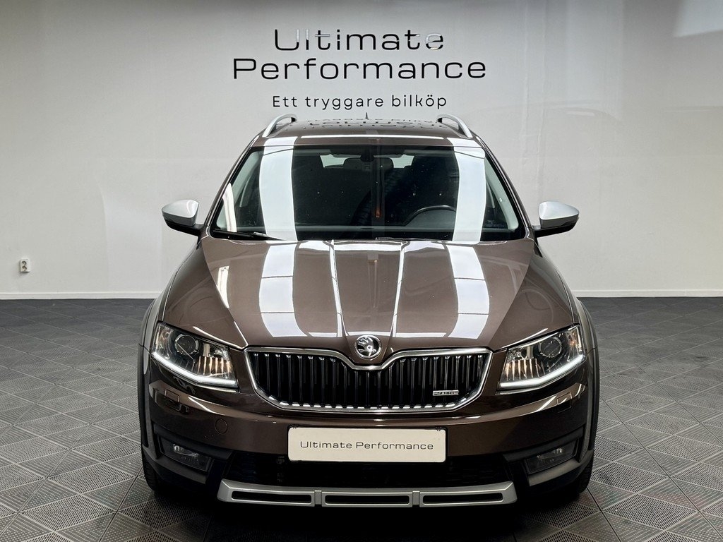 Skoda Octavia Scout 2.0 TDI 4x4 PDC 2016, bild 6/10