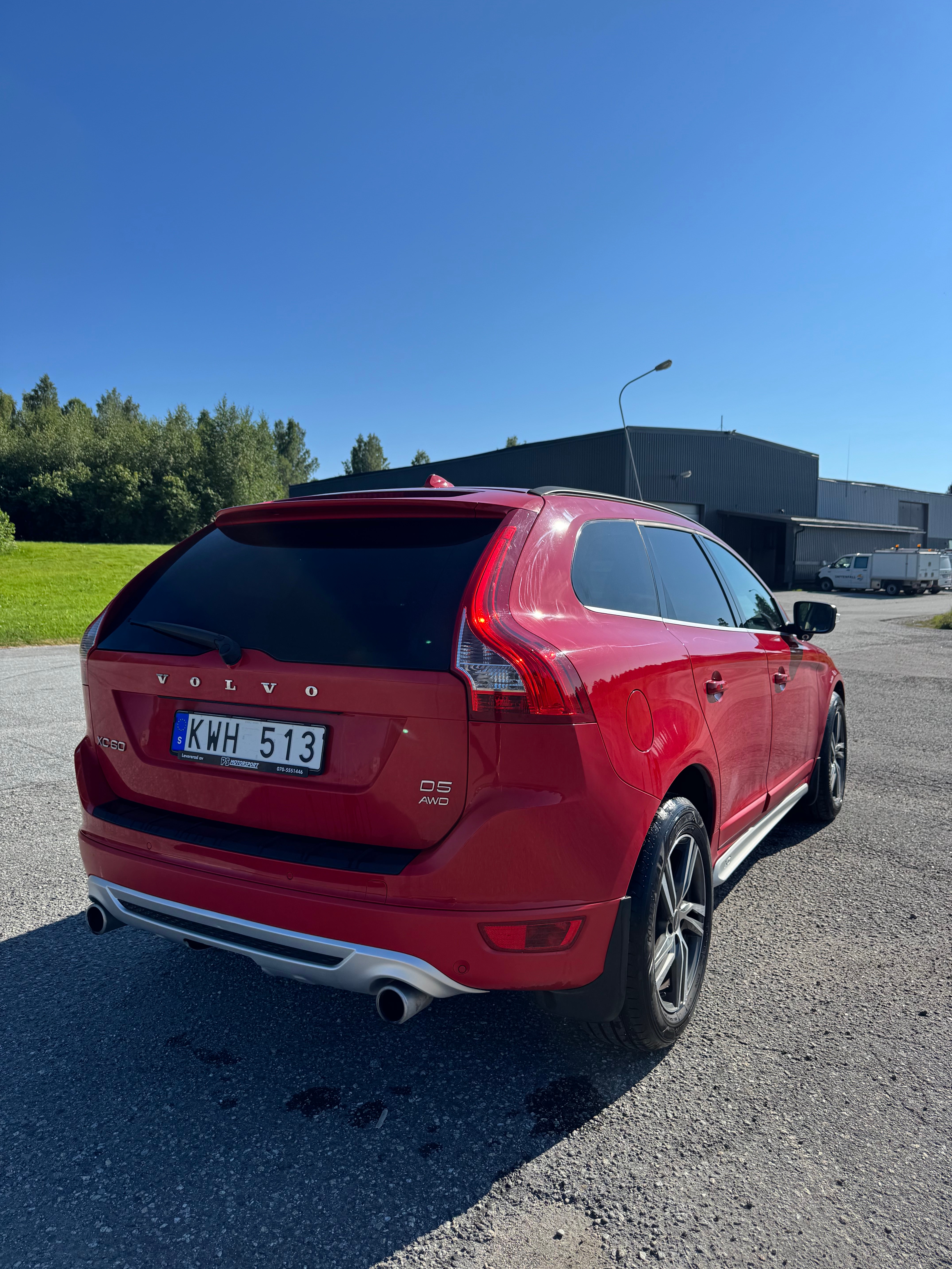 Volvo XC60 D5 AWD Geartronic R-Design 2011, bild 3/9