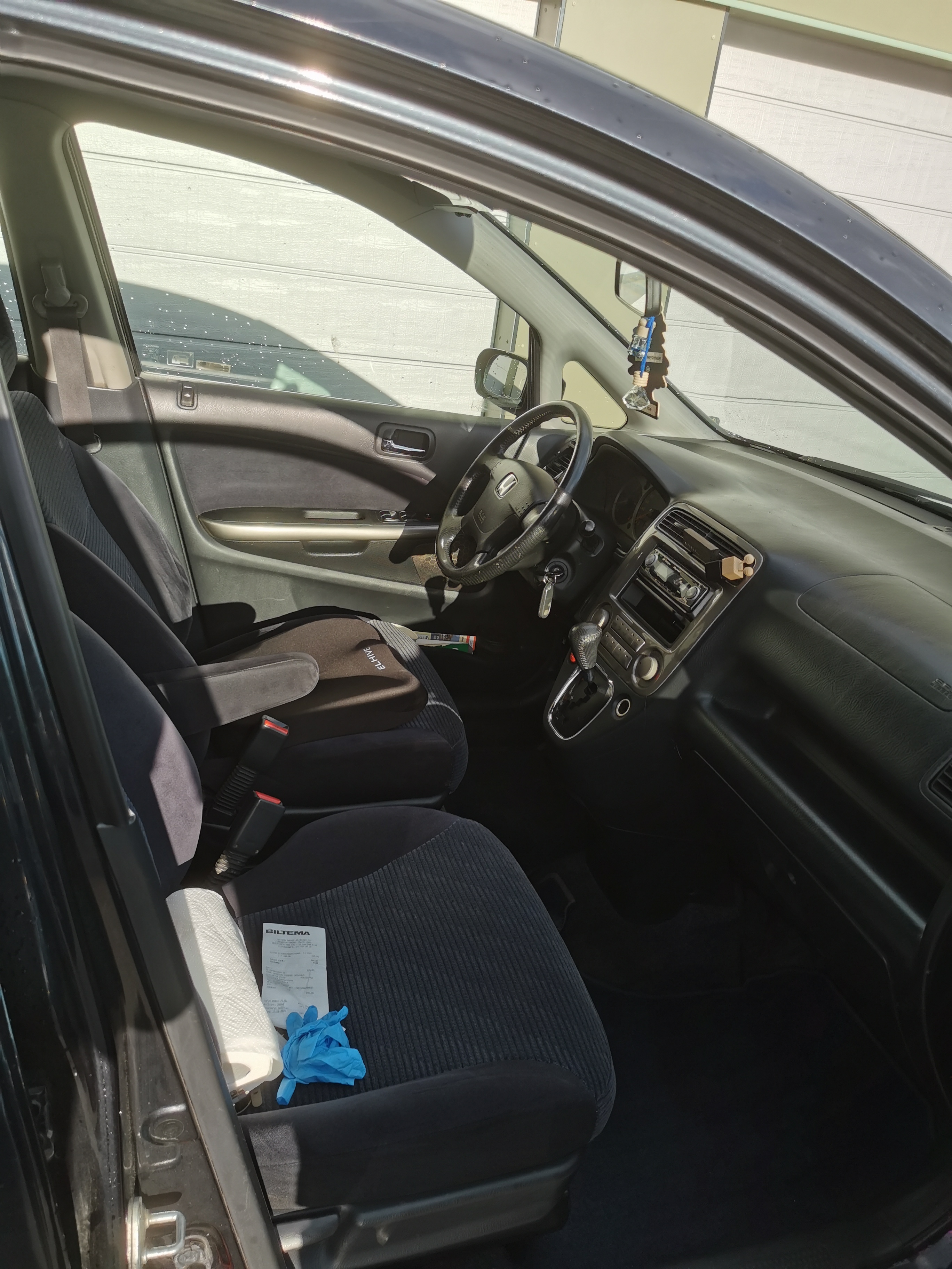 Honda Stream 2.0 Automatisk 2001, bild 2/10
