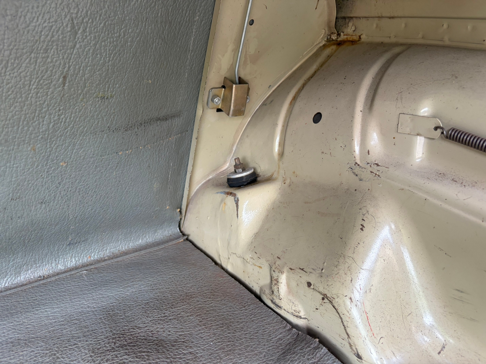 Saab 96 1.5 V4 Manuell 1971, bild 4/10