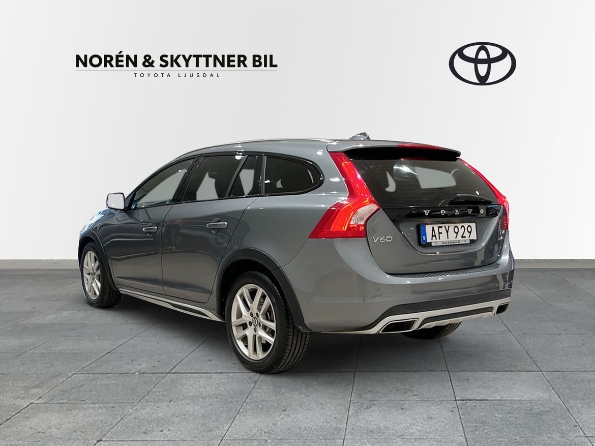 Volvo V60 Cross Country 2017, bild 3/10